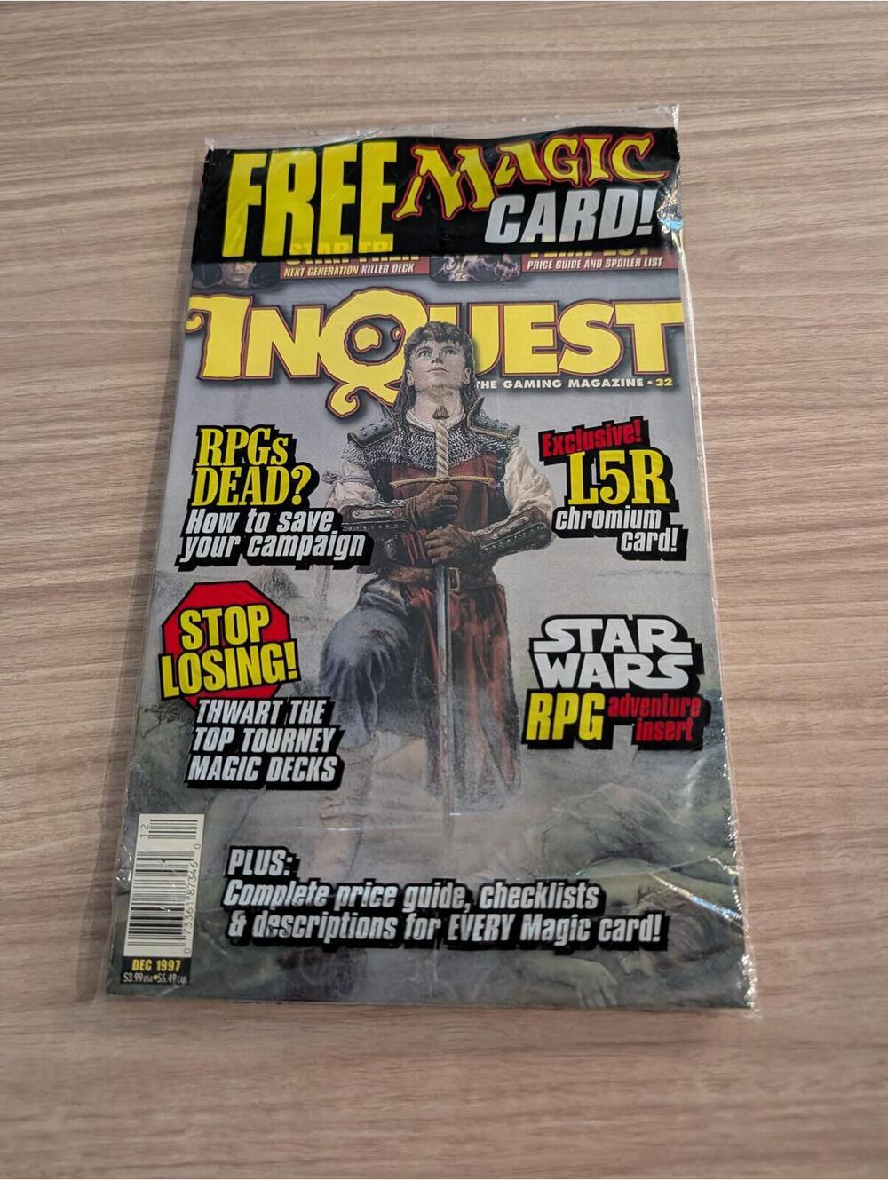 Inquest Magazine Issue #33 December 1997 with Free Magic Card